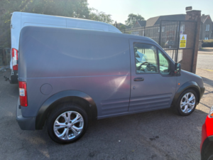 2006 Ford Transit Connect 1.8 Tdci T200 L Panel Van 4dr Diesel Manual L1 H1 (89 Bhp) in Grey — image 3