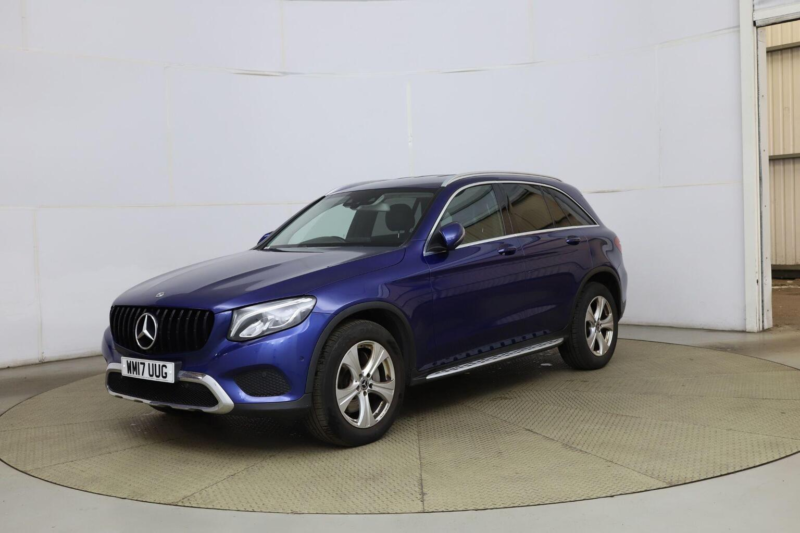 2017 Mercedes-Benz Glc 2.1 Glc220d Sport G-Tronic 4matic Euro 6 (s/s) 5dr in Blue — image 1