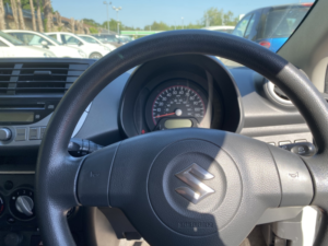 2013 Suzuki Alto 1.0 12v Sz in White — image 6