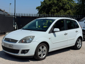 2007 Ford Fiesta 1.4 Td Zetec Climate 5dr in White — image 3