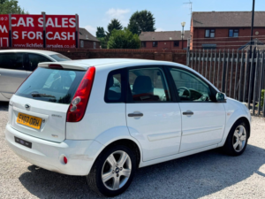 2007 Ford Fiesta 1.4 Td Zetec Climate 5dr in White — image 6