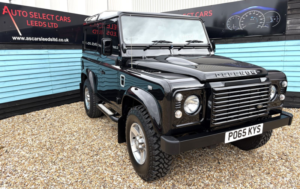 2016 Land Rover 90 Defender 2.2 Tdci Landmark Station Wagon 4WD in Black — image 3