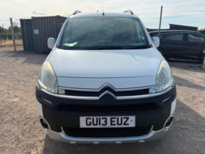 2013 Citroen Berlingo 1.6 Hdi Xtr Multispace MPV Euro 5 5dr in White — image 2