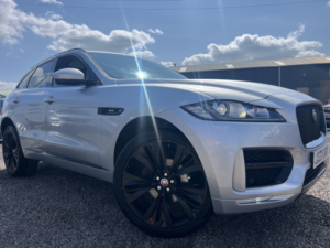 2017 Jaguar F-Pace 2.0 D180 R-Sport in Silver — image 3