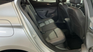 2017 Vauxhall Astra 1.4i Turbo Elite Nav Euro 6 5dr in Silver — image 3