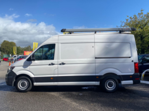 2021 Volkswagen Crafter 2.0 Tdi Cr35 Trendline Panel Van 5dr Diesel Manual Fwd Mwb Euro 6 (s/s) (140 Ps) in White — image 5