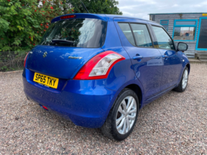 2015 Suzuki Swift 1.2 Sz3 Hatchback 5dr Petrol Manual Euro 6 (94 Ps) in Blue — image 3