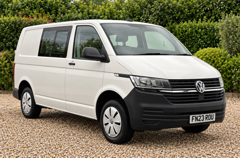 2023 Volkswagen Transporter 2.0 Tdi T30 Startline 5 SEAT Kombi in White — image 1
