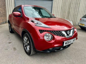 2015 Nissan Juke 1.2 Dig-T Tekna Euro 5 (s/s) 5dr Euro 5 in Red — image 5