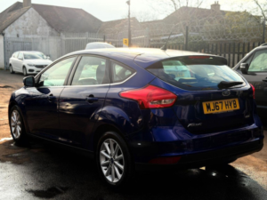 2017 Ford Focus 1.0t Ecoboost Titanium Euro 6 (s/s) 5dr in Blue — image 4