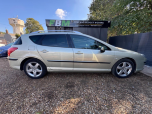 2006 Peugeot 407 Sw 3.0 Executive 5dr in Gold — image 5