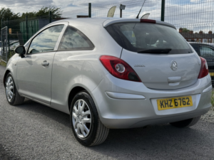 2008 Vauxhall Corsa 1.4 I 16v Club in Silver — image 5