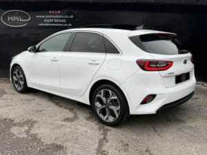 2018 Kia Ceed 1.4 T-Gdi First Edition in White — image 4