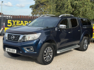 2016 Nissan Navara 2.3 Dci Tekna 4WD Euro 5 4dr in Blue — image 3