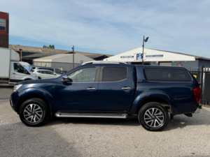2016 Nissan Navara 2.3 Dci Tekna 4WD Euro 5 4dr in Blue — image 4