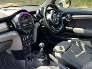 2014 MINI Hatch 1.5 Cooper 3-Door Hatch in Grey — image 3