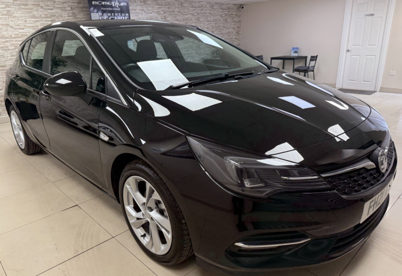 2021 Vauxhall Astra 1.2 Turbo Sri Hatchback 5dr Petrol Manual Euro 6 (s/s) (145 Ps) in Multicolour — image 1
