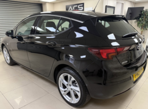 2021 Vauxhall Astra 1.2 Turbo Sri Hatchback 5dr Petrol Manual Euro 6 (s/s) (145 Ps) in Multicolour — image 3