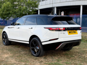2021 Land Rover Range Rover Velar 2.0 D200 Mhev R-Dynamic S Auto 4WD Euro 6 (s/s) 5dr in White — image 3