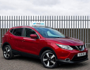 2016 Nissan Qashqai 1.5 Dci N-Connecta 2WD Euro 6 (s/s) 5dr in Red — image 2