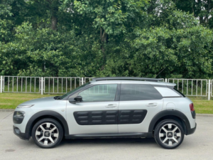 2016 Citroen C4 Cactus 1.6 Bluehdi Flair Edition Etg6 Euro 6 (s/s) 5dr in Silver — image 4