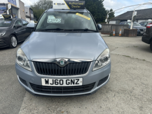 2010 Skoda Roomster 1.2 Tsi Se in Blue — image 4