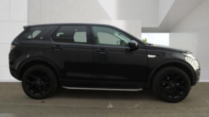 2016 Land Rover Discovery Sport 2.0 Td4 Hse in Black — image 3