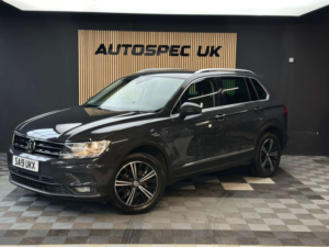 2019 Volkswagen Tiguan 1.5 Tsi Evo Se SUV 5dr Petrol Manual Euro 6 (s/s) (130 Ps) in Grey — image 2