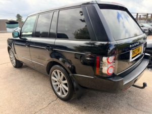 2012 Land Rover Range Rover 4.4 Td V8 Vogue in Black — image 2