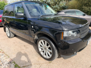 2012 Land Rover Range Rover 4.4 Td V8 Vogue in Black — image 6