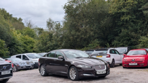 2013 Jaguar Xf 3.0 D V6 Premium Luxury in Red — image 2