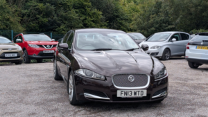 2013 Jaguar Xf 3.0 D V6 Premium Luxury in Red — image 5