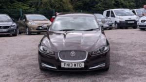 2013 Jaguar Xf 3.0 D V6 Premium Luxury in Red — image 6