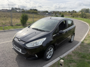 2013 Ford B-Max 1.0 T Ecoboost Zetec in Black — image 5