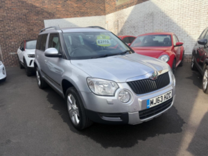 2013 Skoda Yeti 2.0 Tdi Se Euro 5 5dr in Silver — image 3