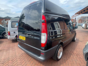 2005 Mercedes-Benz Vito 2.1 111cdi Dualiner Basic Long Panel Van Lwb 5dr in Black — image 4