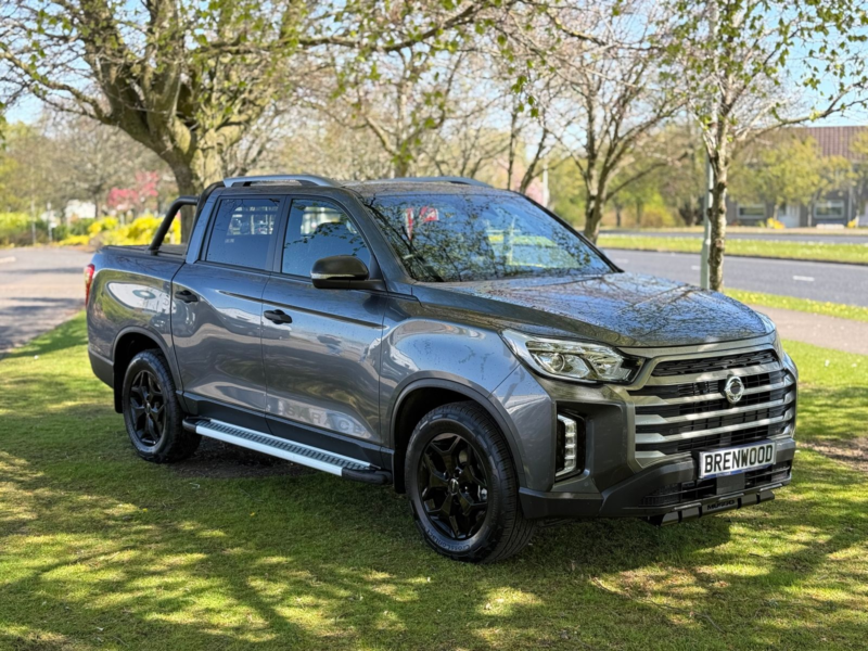 2026 Kgm Musso 2.2d Saracen Pickup Double Cab 4dr Diesel Auto 4WD Euro 6 (202 Ps) in Grey — image 1