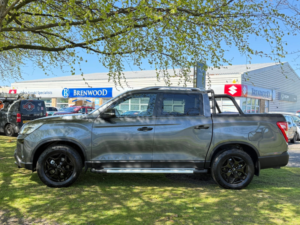 2026 Kgm Musso 2.2d Saracen Pickup Double Cab 4dr Diesel Auto 4WD Euro 6 (202 Ps) in Grey — image 5