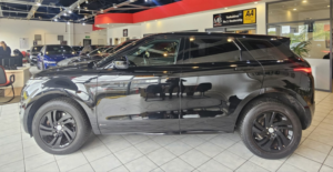 2019 Land Rover Range Rover Evoque 2.0 D180 R-Dynamic S(cat-S). in Black — image 4