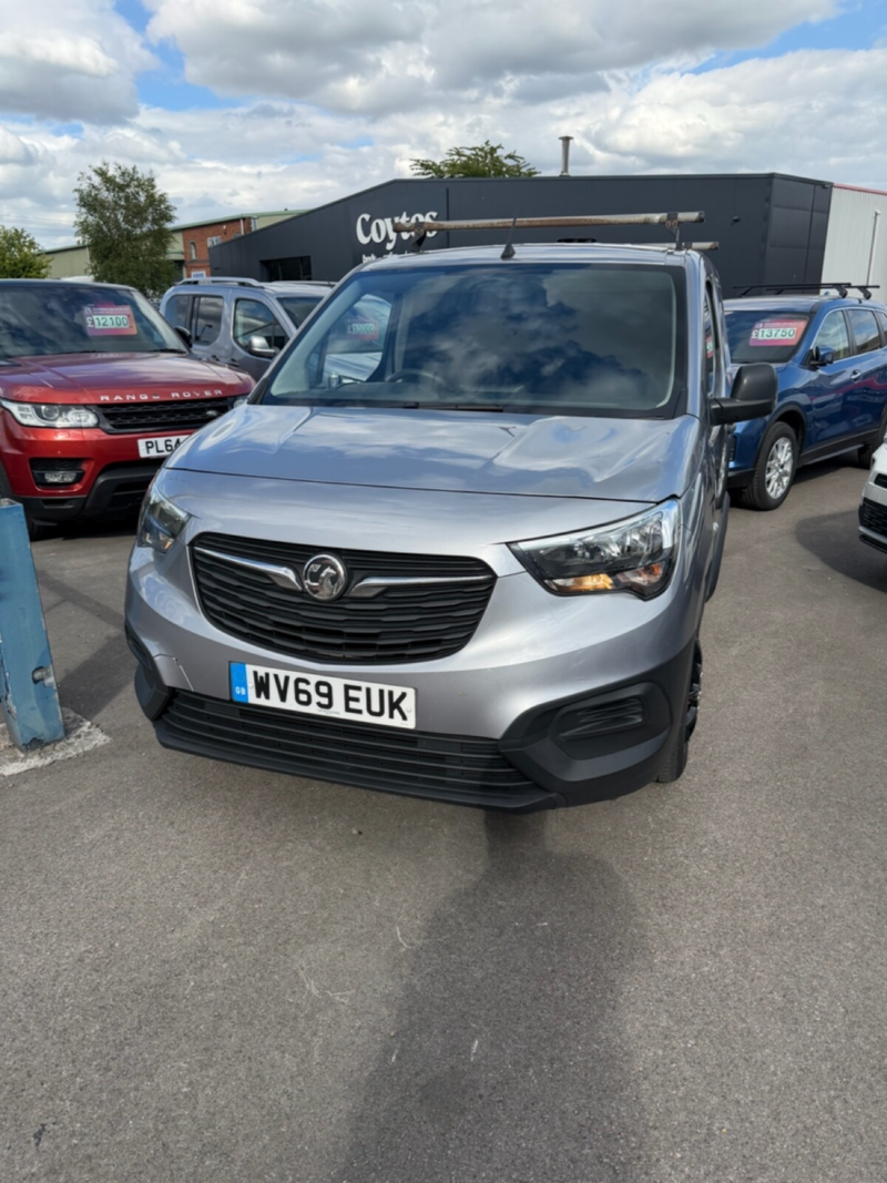 2020 Vauxhall Combo 1.6 Turbo D 2000 Edition Panel Van 4dr Diesel Manual L1 H1 Euro 6 (s/s) (100 Ps) in Grey — image 1