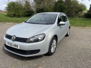 2010 Volkswagen Golf 1.6 Tdi Match 5 Door in Silver — image 3