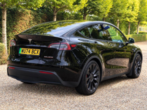 2024 Tesla Model Y (dual Motor) Performance Auto 4wde 5dr in Black — image 3