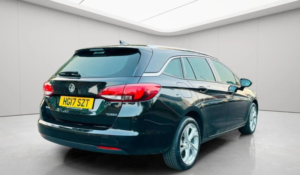2017 Vauxhall Astra 1.4i Turbo Sri Nav Sports Tourer Auto Euro 6 (s/s) 5dr in Black — image 3