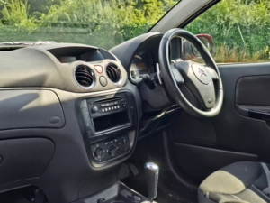 2008 Citroen C2 1.6 16v Vtr Hatchback 3dr Petrol Sensodrive Euro 4 (110 Ps) in Red — image 3