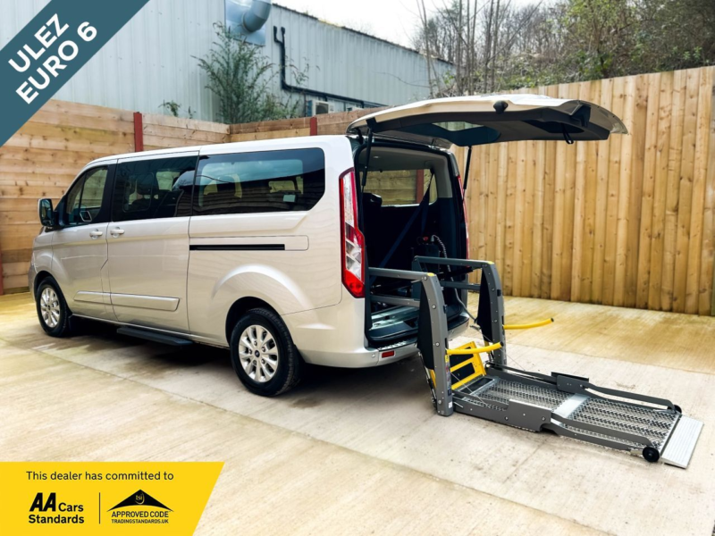 2020 Ford Tourneo Custom L2 Lwb 9 SEAT Auto Wheelchair Accessible Disabled Access Vehicle Wav in Silver — image 1