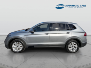 2024 Volkswagen Tiguan Allspace Life Tsi DSG Seven Seats in Silver — image 4