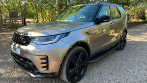 2022 Land Rover Discovery 3.0 D300 Mhev R-Dynamic Hse Auto 4WD Euro 6 (s/s) 5dr in Bronze — image 5