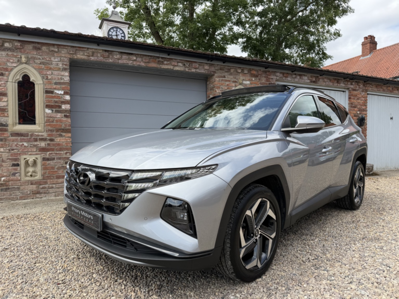 2023 Hyundai Tucson 1.6 Tucson Hev Ultimate 230ps A/t 23 in Silver — image 1