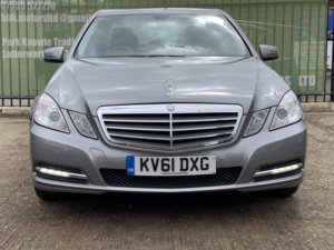 2011 Mercedes-Benz E Class 2.1 E200 Cdi Blueefficiency Se Edition 125 in Silver — image 2