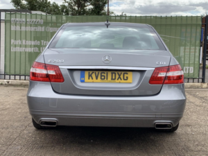 2011 Mercedes-Benz E Class 2.1 E200 Cdi Blueefficiency Se Edition 125 in Silver — image 5